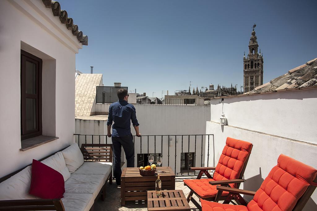 Angeles House Apartment Seville Exterior photo